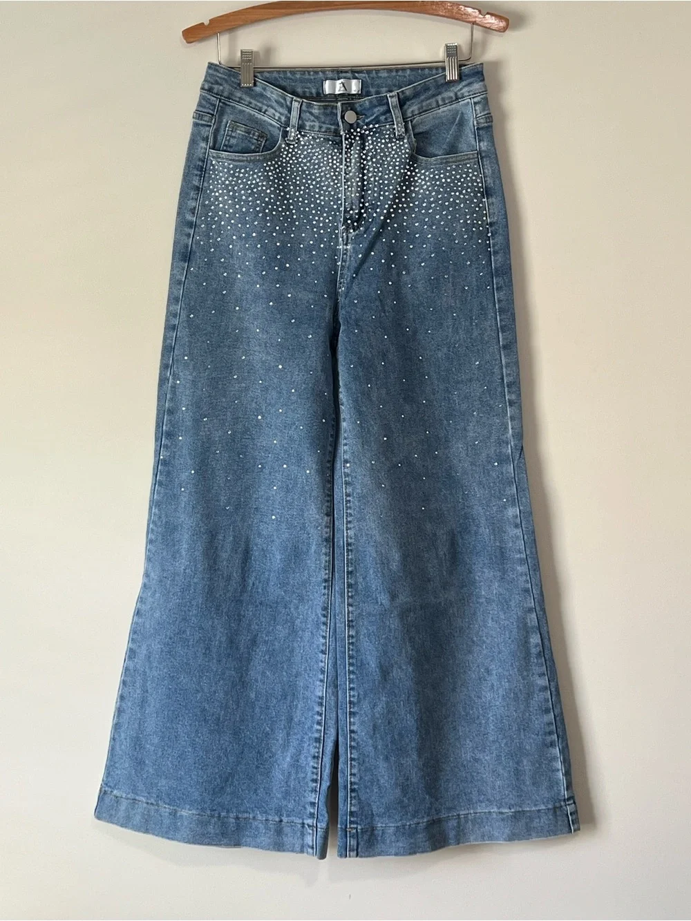 High-Rise Wide Leg Embellished Denim Jeans - Blue - Picture 3 of 9